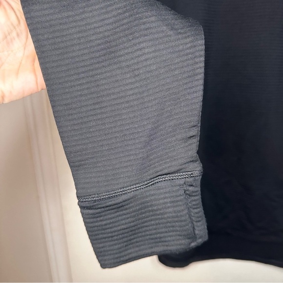 Wrangler Men's Black Long Sleeve Performance Shirt Size Medium - Picture 2 of 5